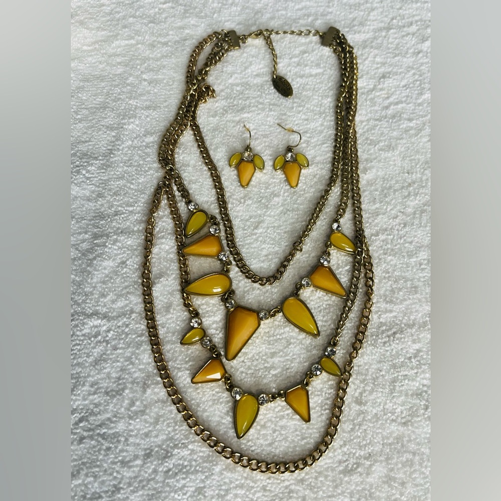 Vintage Nicole Miller statement piece.